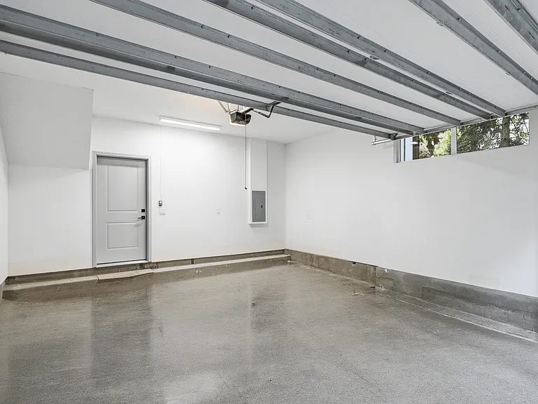 University Hills Townhomes — Photo 24