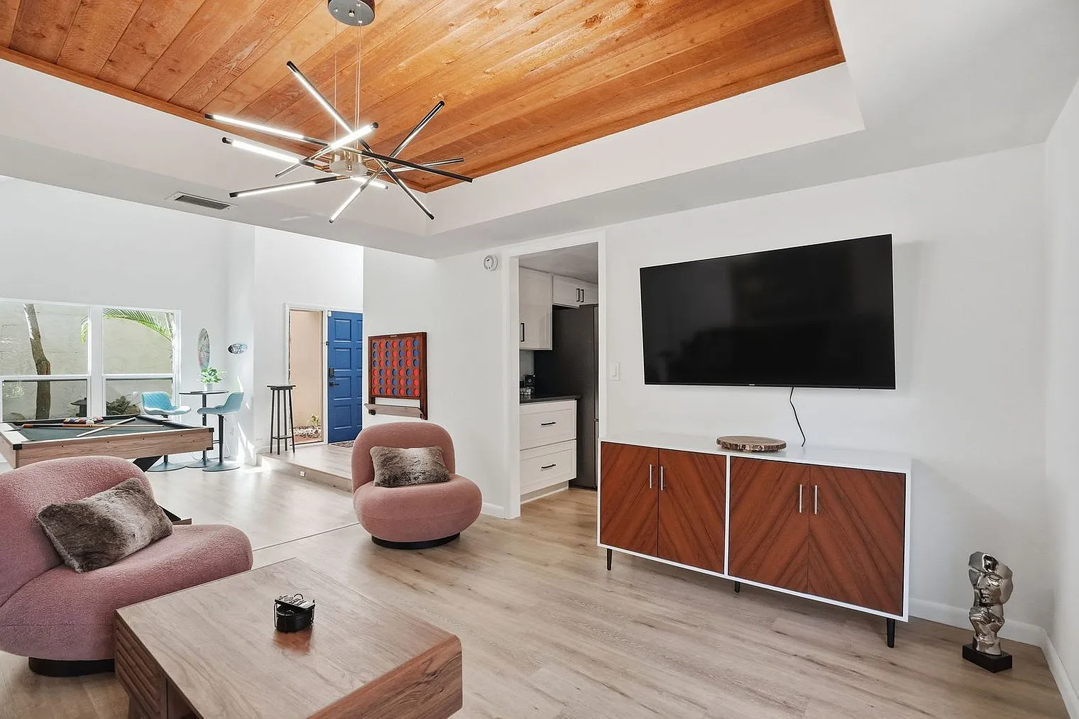 4 bed, 3.0 bath, 2303 sqft, $8,300 — Photo 1