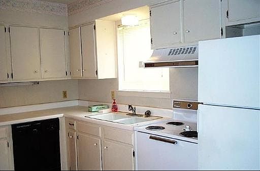 3rd image of 6610 SOUTHPOINT DR