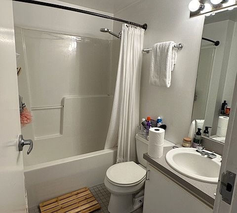 4th image of 534 Commonwealth Ave #4F