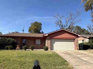 209 Ross Ave, Denison, TX 75020