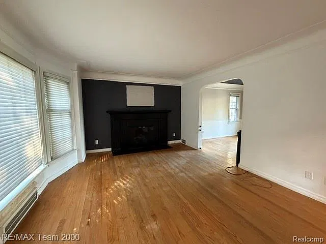 3 bed, 2.0 bath, 1700 sqft, $2,495 — Photo 3