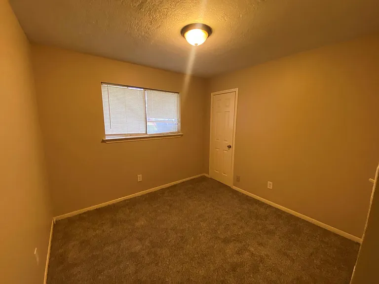 15811 Part Dr — Photo 16