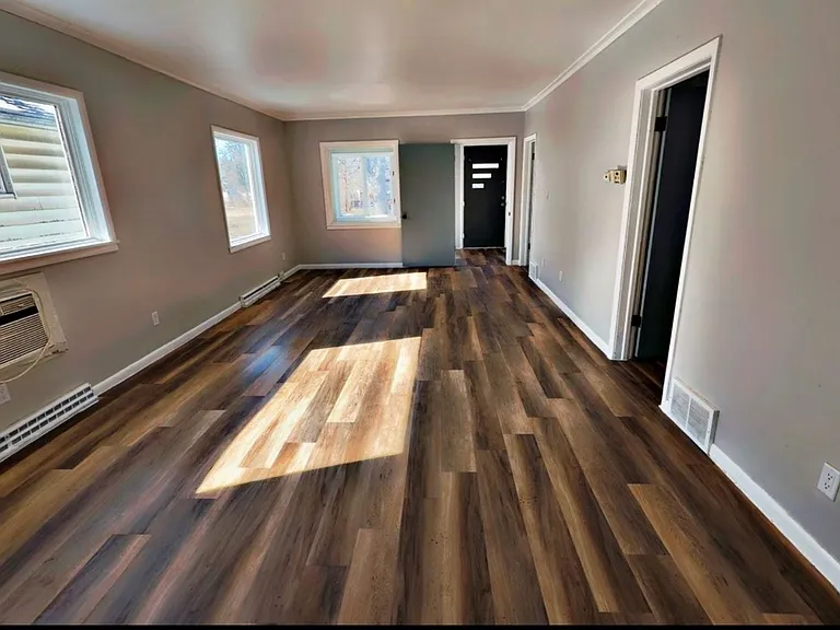 1520 Durand St — Photo 11