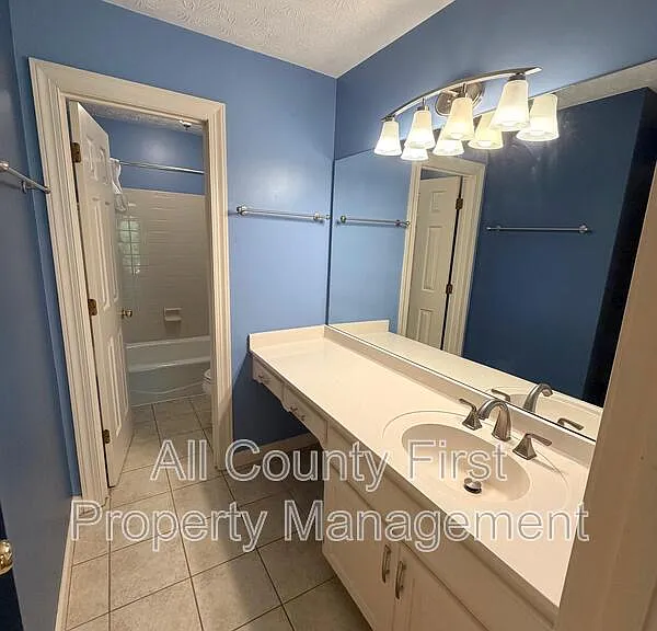2438 Kings Arms Dr NE — Photo 25