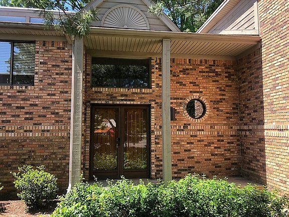 5th image of 5183 Christine Dr