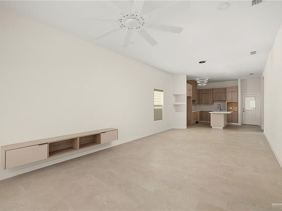 5th image of 232 W Longoria Dr