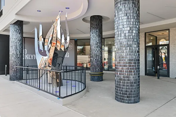 Rented by Elmekies Equities | media 10