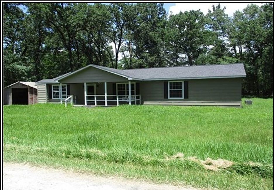 1st image of 160 Walnut Cir