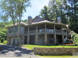 29 Rivard Rd, Glenville, NC 28736