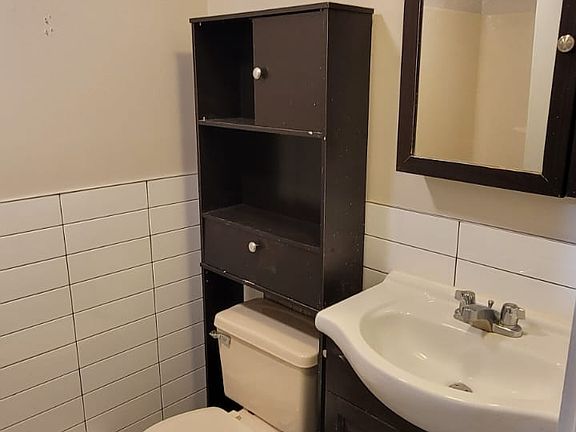 5th image of 363 Halladay St #1C
