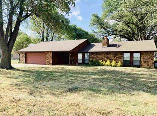 618 W Centennial Rd, Enid, OK 73701