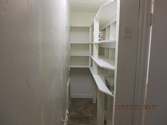 Large Pantry!