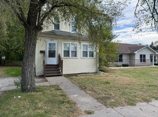 14223 Grant St, Dolton, IL