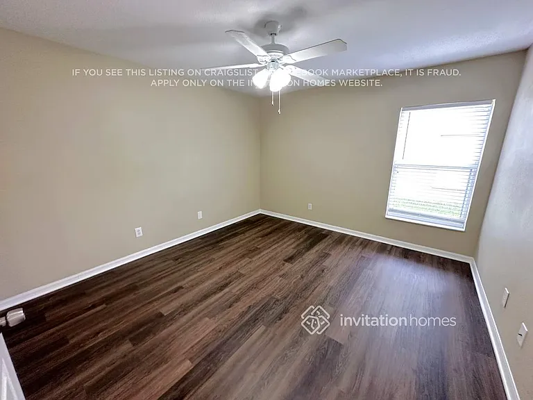 704 Tuscanny St — Photo 8