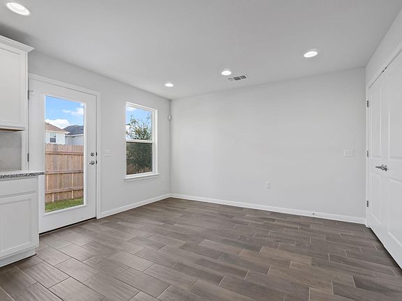 3rd image of 9507 Morning Iris Dr