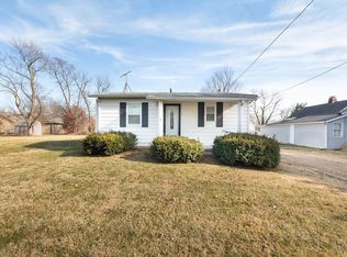107 S Cross St, Brighton, IL 62012
