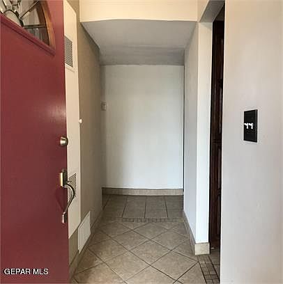 3rd image of 5873 Clydesdale Dr