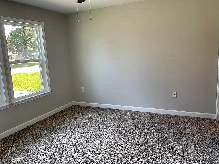 200 S Norwood Rd — Photo 2