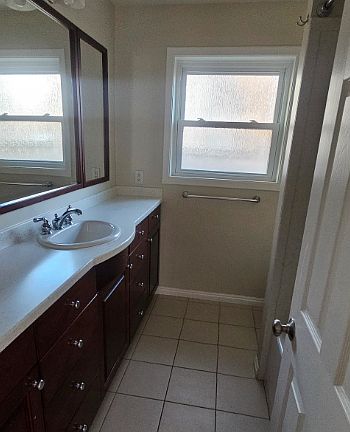 5th image of 5501 S Kenwood Dr