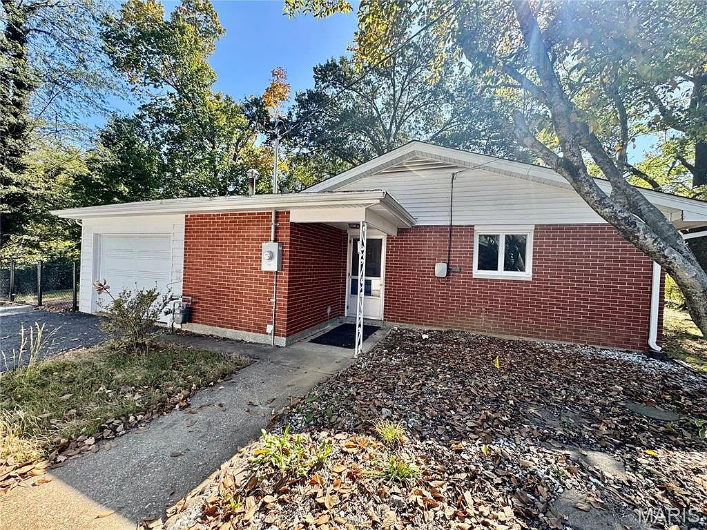 2 bed, 1068 sqft, $1,500 — Photo 4