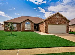 2483 E Indian Oaks Trl, Springdale, AR 72762