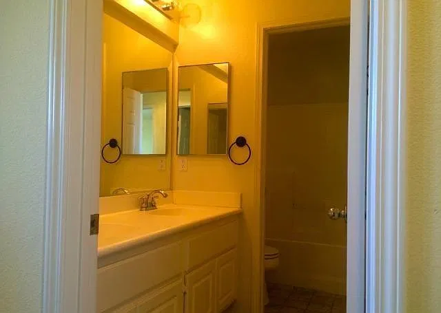 5 bed, 2475 sqft, $3,600 — Photo 4