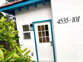 4535 Hollister Ave, Santa Barbara, CA