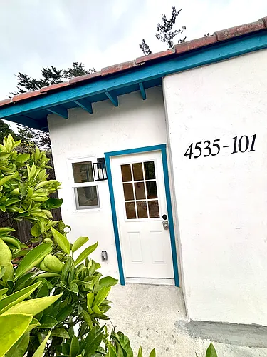4535 Hollister Ave #101 Photo 1