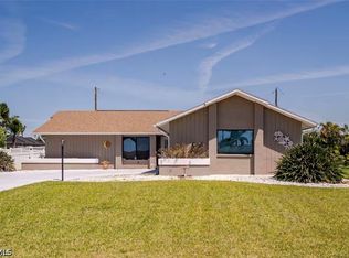 203 SE 43rd Ter, Cape Coral, FL 33904