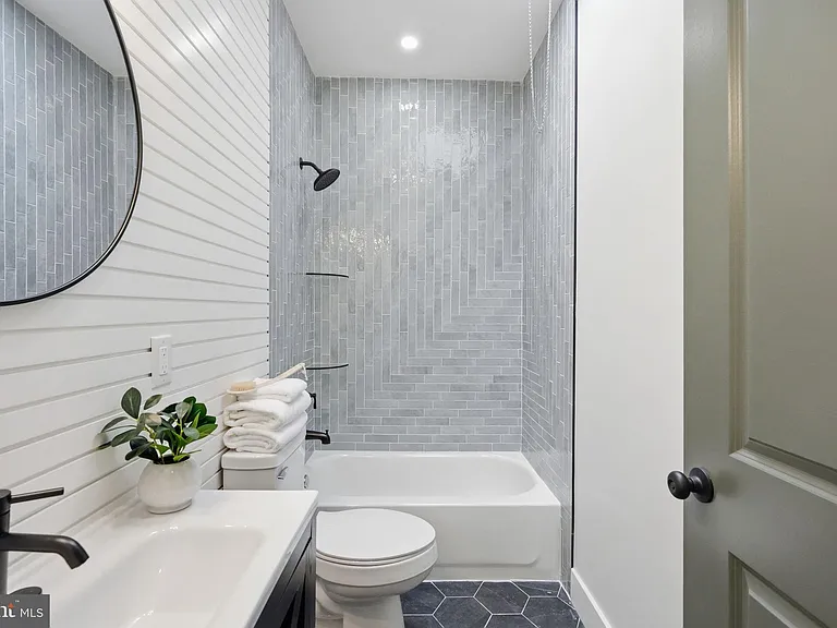 512 S Yewdall St — Photo 21