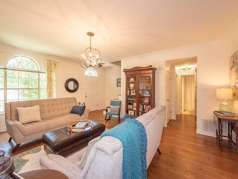 15 Lorian Dr — Photo 23