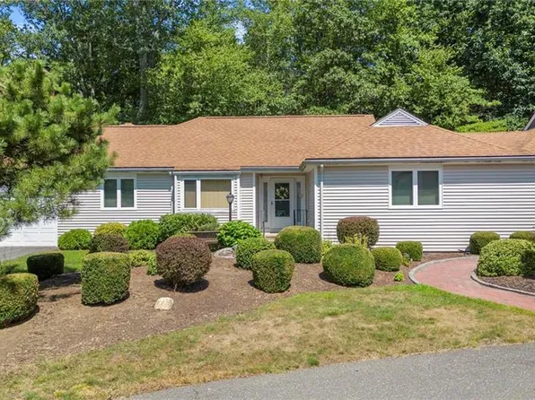 295 Aspetuck Trail #295, Shelton, CT 06484