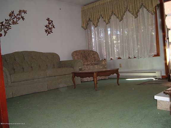 3rd image of 3200 Greenwood Ave