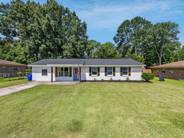 8767 Auburn Dr, Charleston, SC 29406