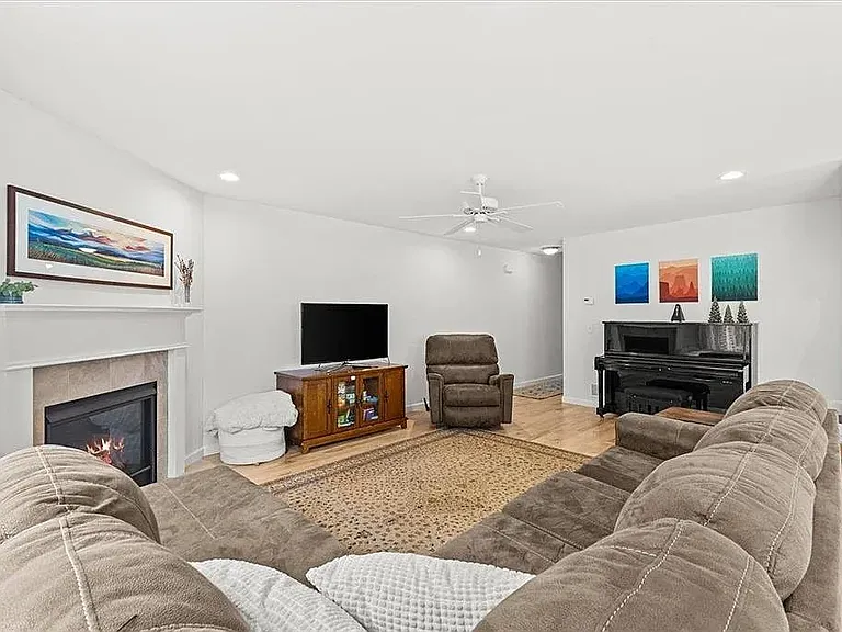 51 Blacksmith Dr — Photo 9