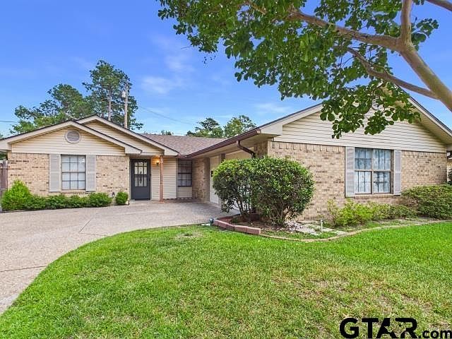 1st image of 782 Southwood Dr