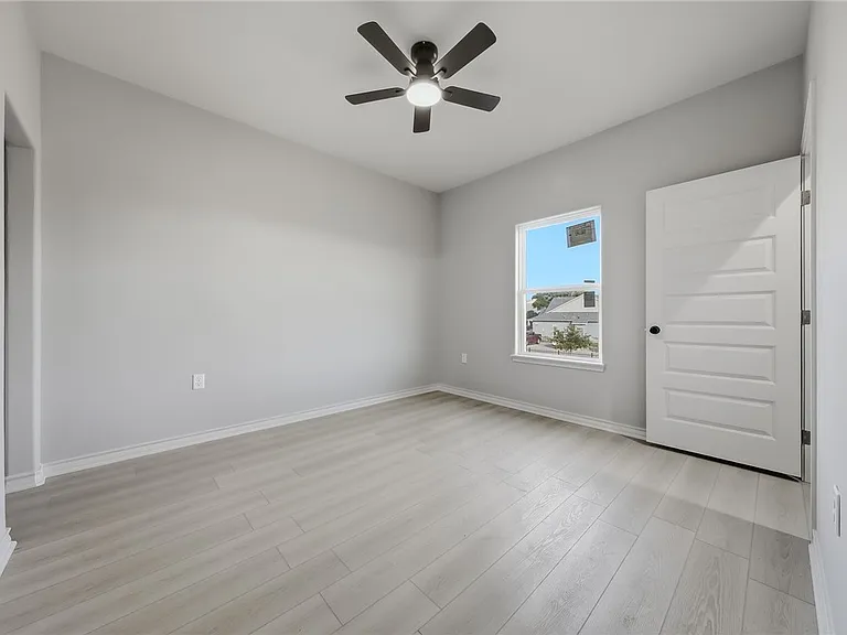 710 Mereet Dr — Photo 24
