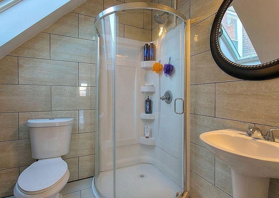 1st image of 1405 Myrtle Ave #2