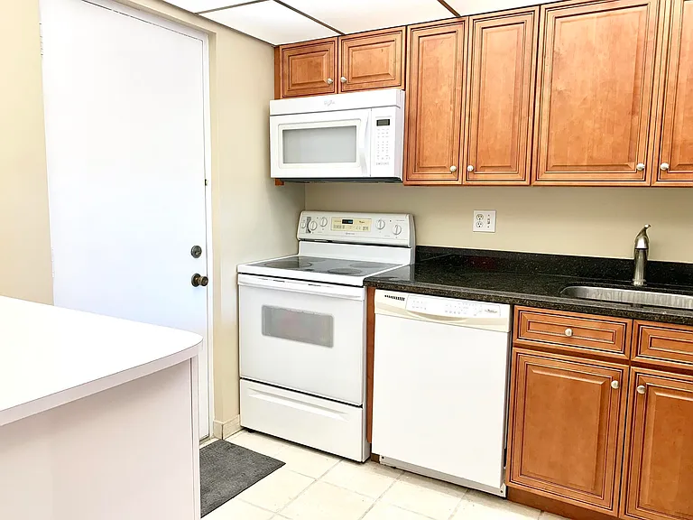 2312 S Cypress Bend Dr #209 — Photo 10