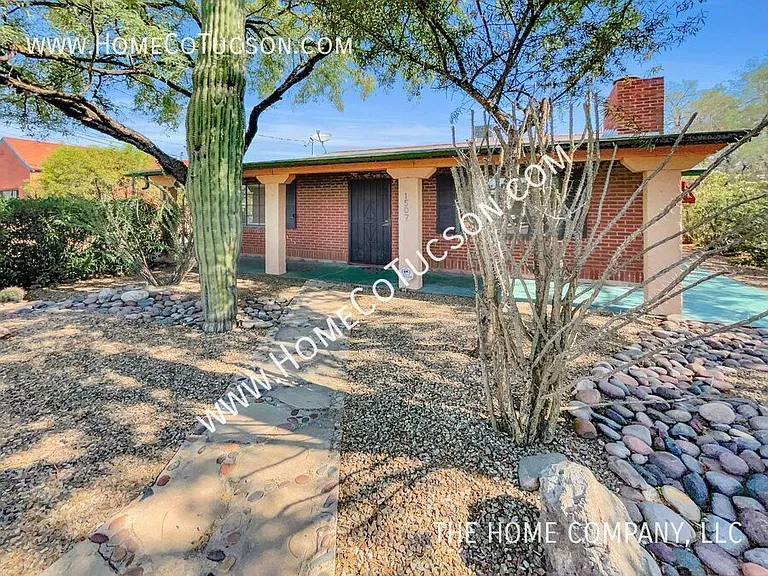 1507 E Blacklidge Dr — Photo 6