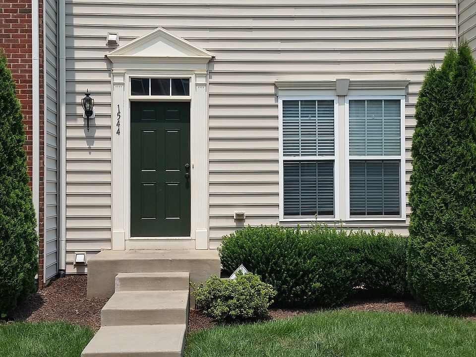 1544 Montessori