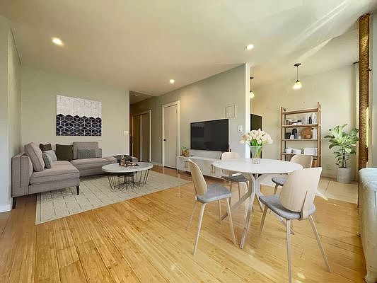 1st image of 4321 Broadway #3B
