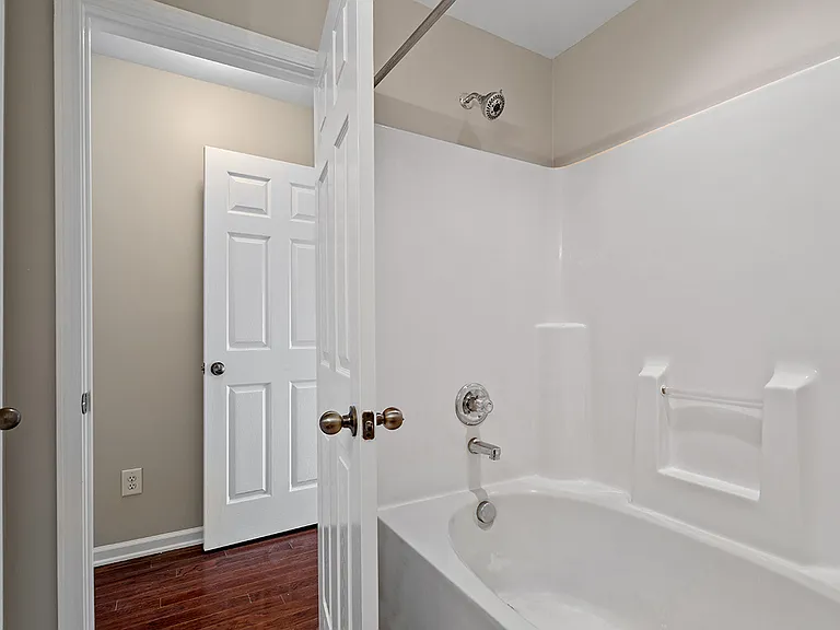 10028 Blackwell Dr — Photo 25