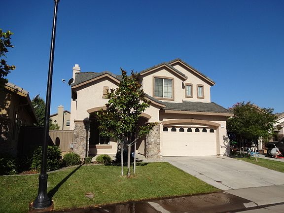 2nd image of 1749 Pico Rivera Dr