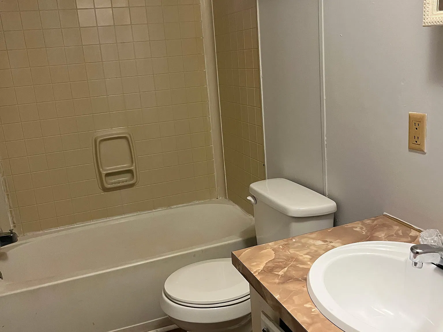 2 bed, $20,000 — Photo 3