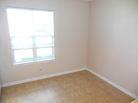 5th image of 5778 Riverwalk Cir