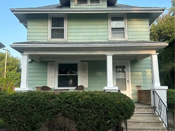 135 68th St, Niagara Falls, NY 14304