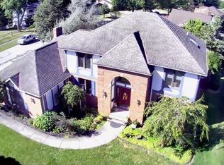 7432 Baldwin Creek Dr, Middleburg Heights, OH 44130