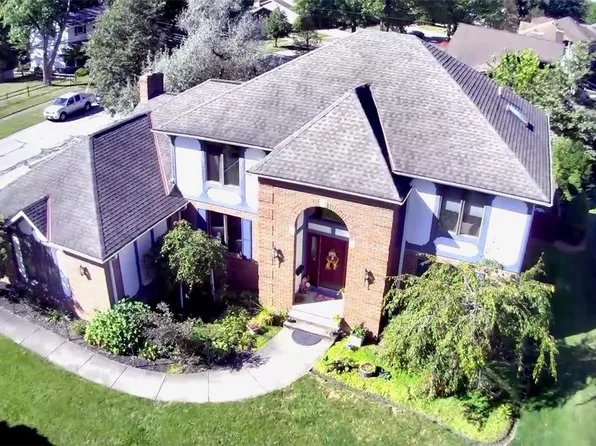 7432 Baldwin Creek Dr, Middleburg Heights, OH 44130
